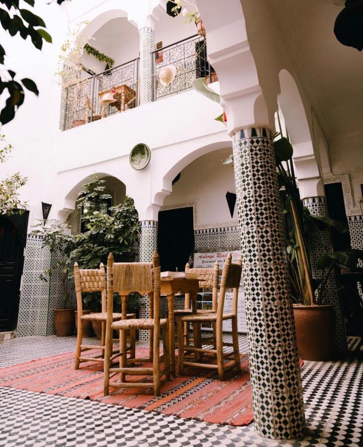 Sijane Hostel *